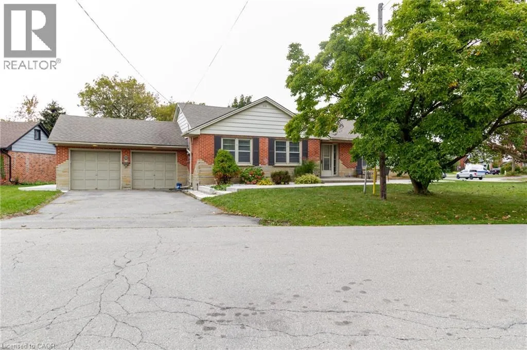 77 RANDALL Avenue