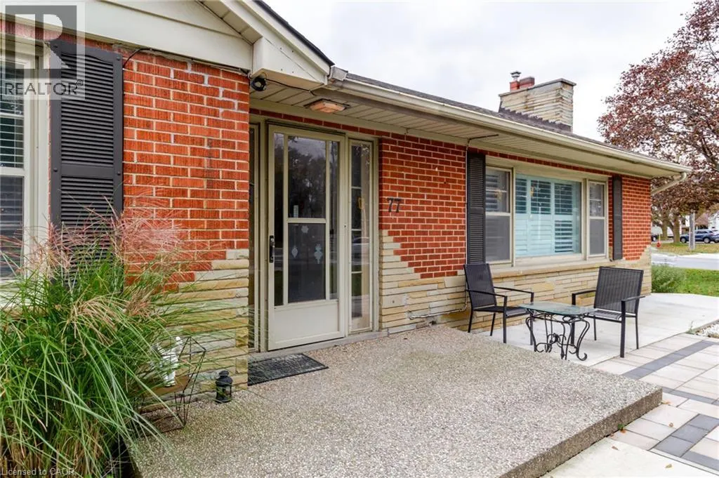 77 RANDALL Avenue