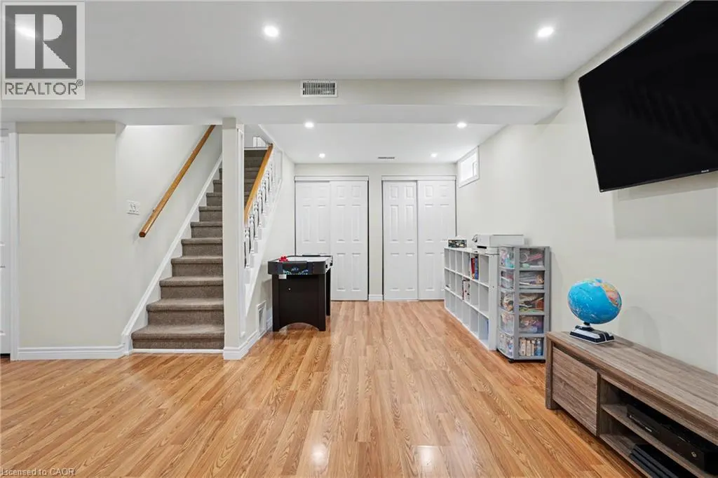 103 GLENASHTON Drive