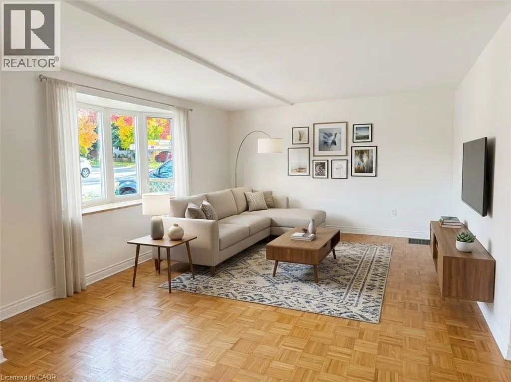42 EMERY Street W