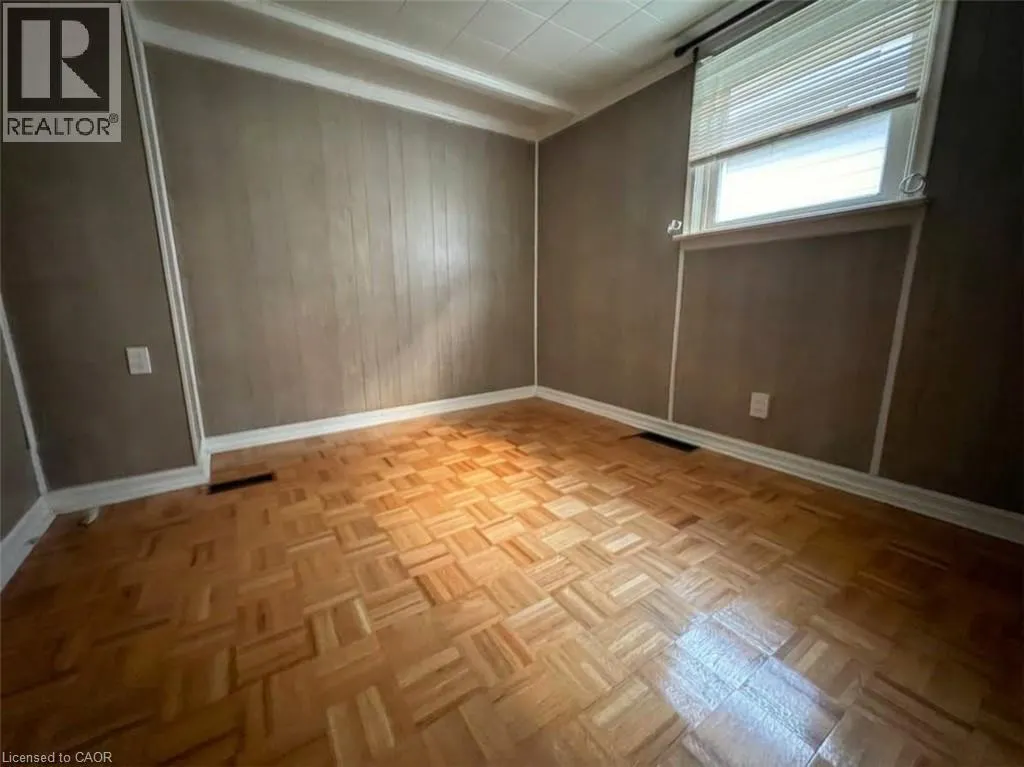 42 EMERY Street W