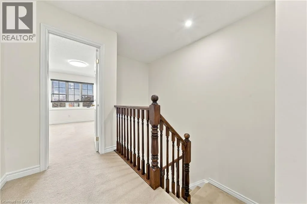 35 THAMES Way