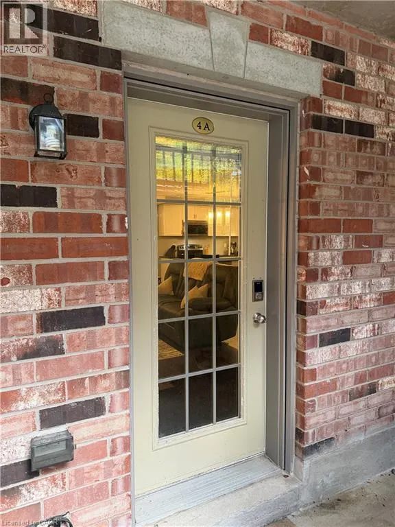 255 MAITLAND Street Unit# 4A #4A