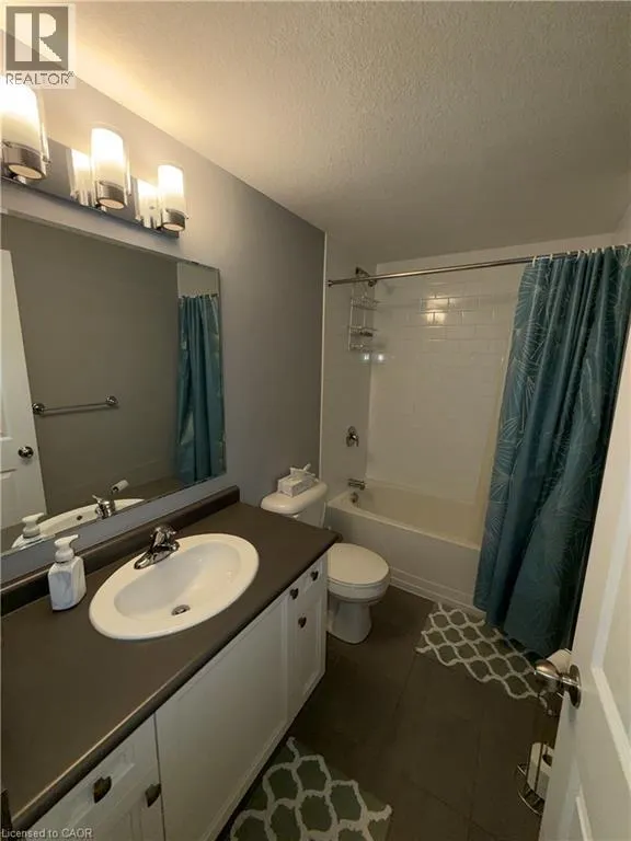 255 MAITLAND Street Unit# 4A #4A