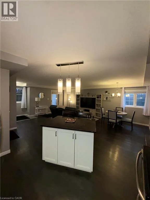 255 MAITLAND Street Unit# 4A #4A