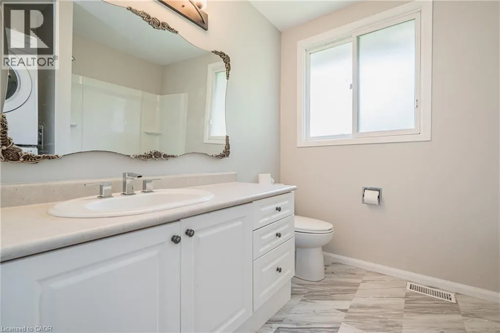 328 BREEZEWOOD Crescent Unit# UPPER #UPPER