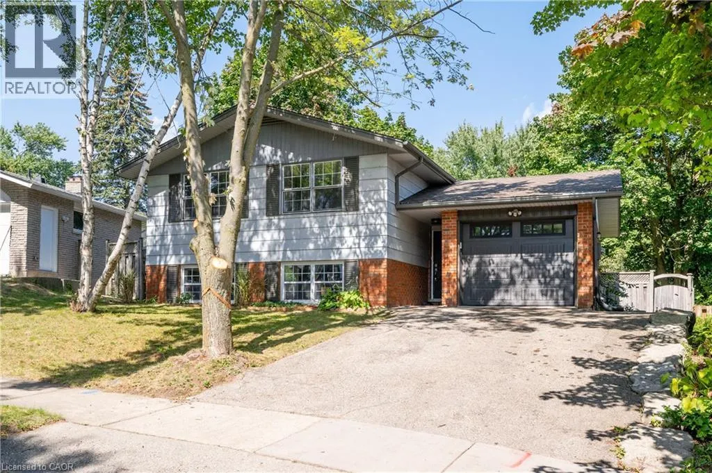 328 BREEZEWOOD Crescent Unit# UPPER #UPPER