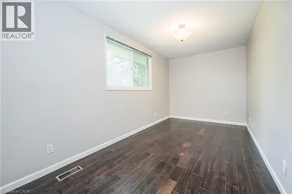 328 BREEZEWOOD Crescent Unit# UPPER #UPPER