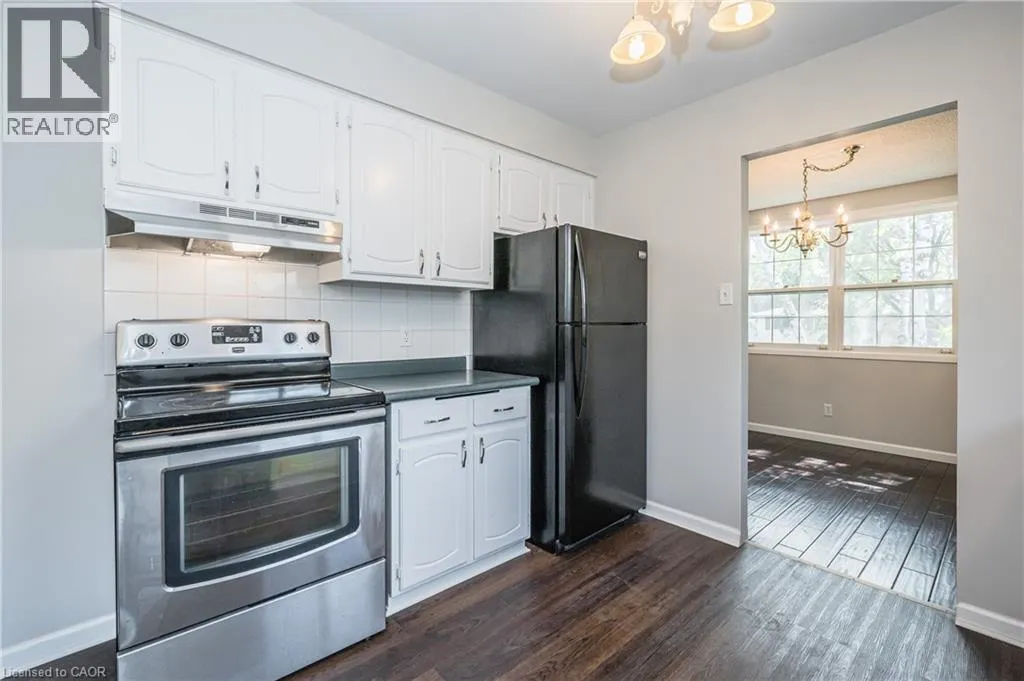 328 BREEZEWOOD Crescent Unit# UPPER #UPPER