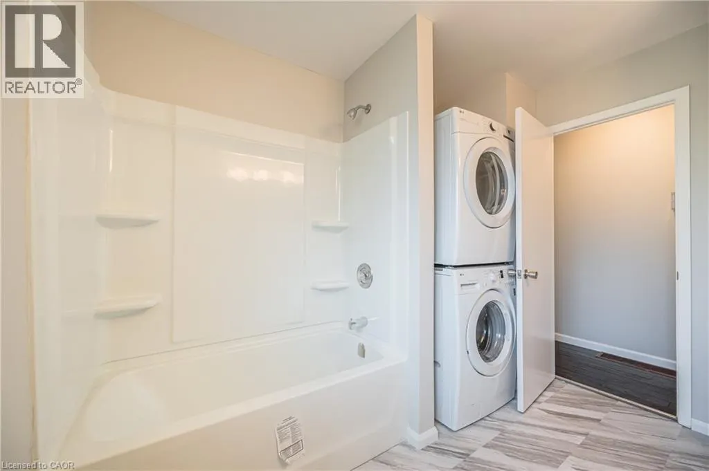 328 BREEZEWOOD Crescent Unit# UPPER #UPPER