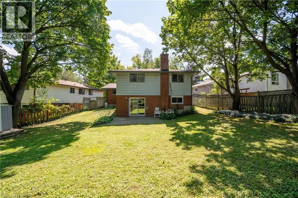 328 BREEZEWOOD Crescent Unit# UPPER #UPPER
