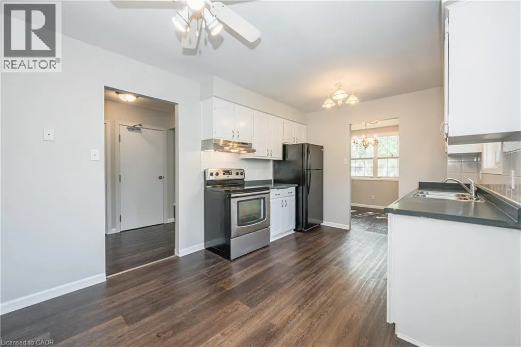 328 BREEZEWOOD Crescent Unit# UPPER #UPPER
