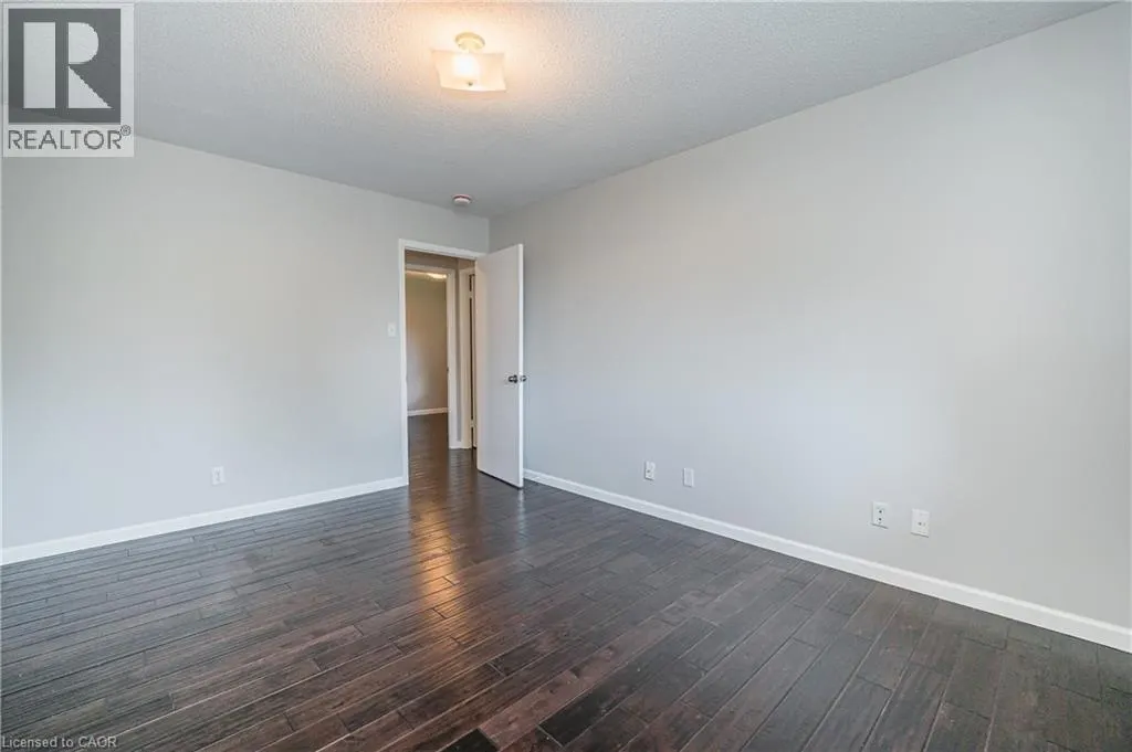 328 BREEZEWOOD Crescent Unit# UPPER #UPPER