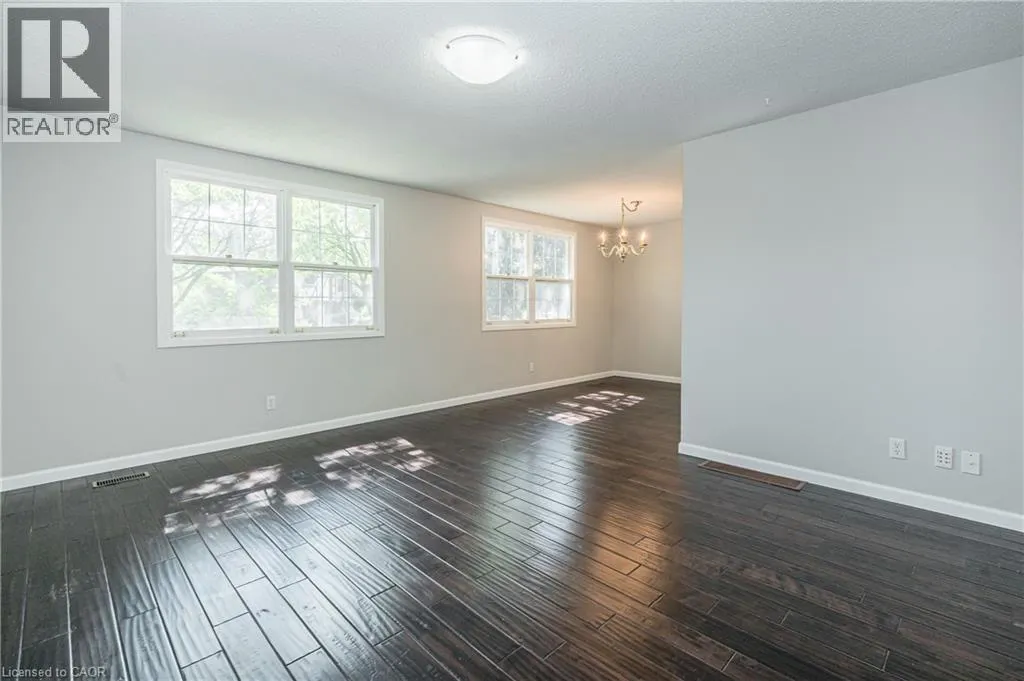 328 BREEZEWOOD Crescent Unit# UPPER #UPPER