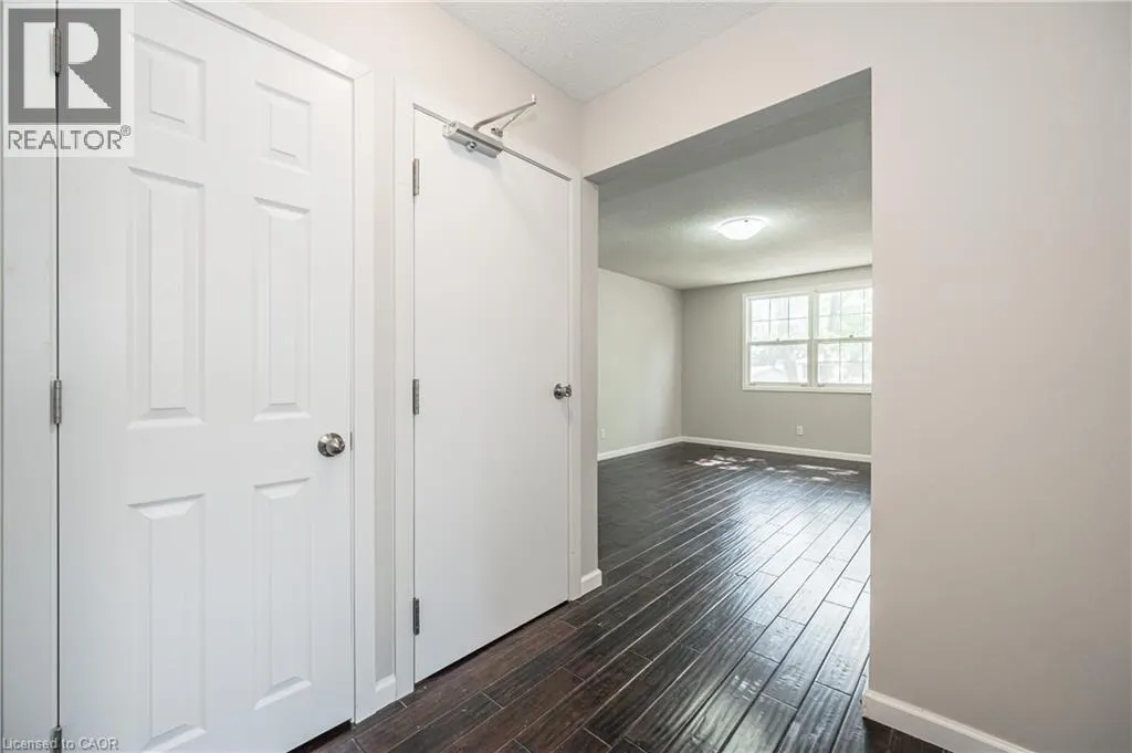 328 BREEZEWOOD Crescent Unit# UPPER #UPPER