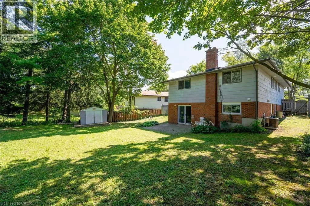 328 BREEZEWOOD Crescent Unit# UPPER #UPPER