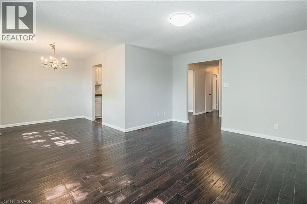 328 BREEZEWOOD Crescent Unit# UPPER #UPPER