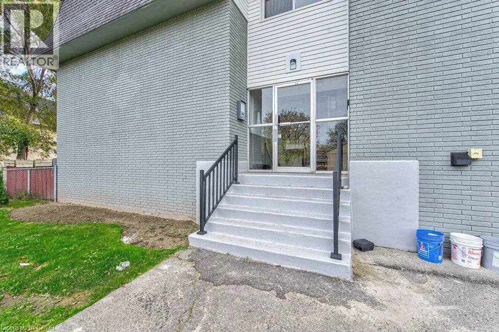 267 CLYDE Road Unit# 16 #16