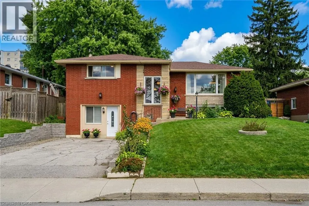 5 LYNFORD Avenue