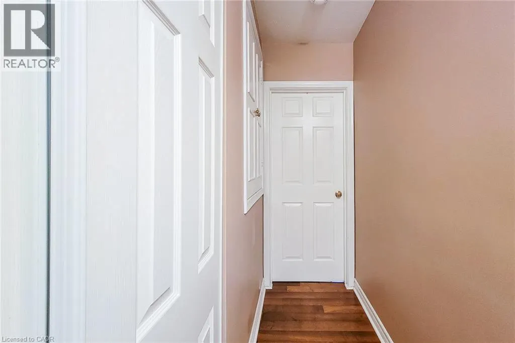 5 LYNFORD Avenue