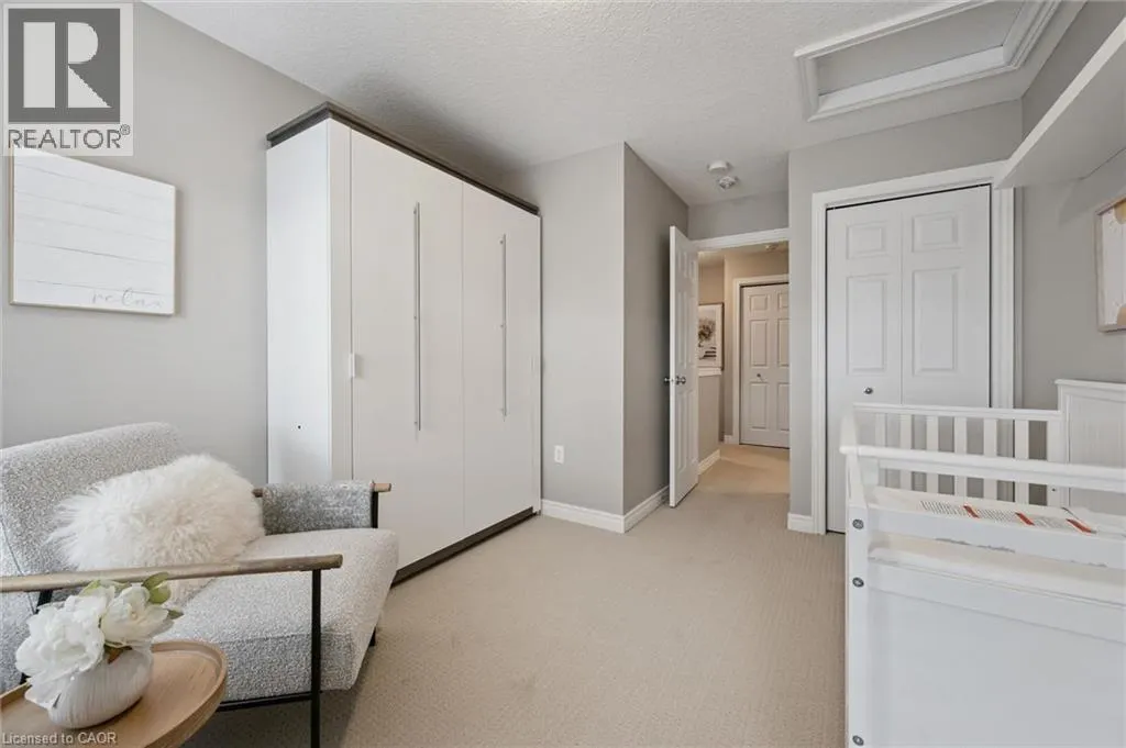 1114 FAIRWAY Road N Unit# B #B