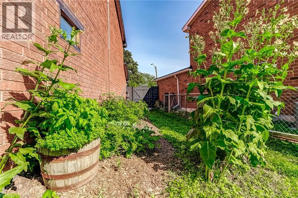 148 ST ANDREWS Drive