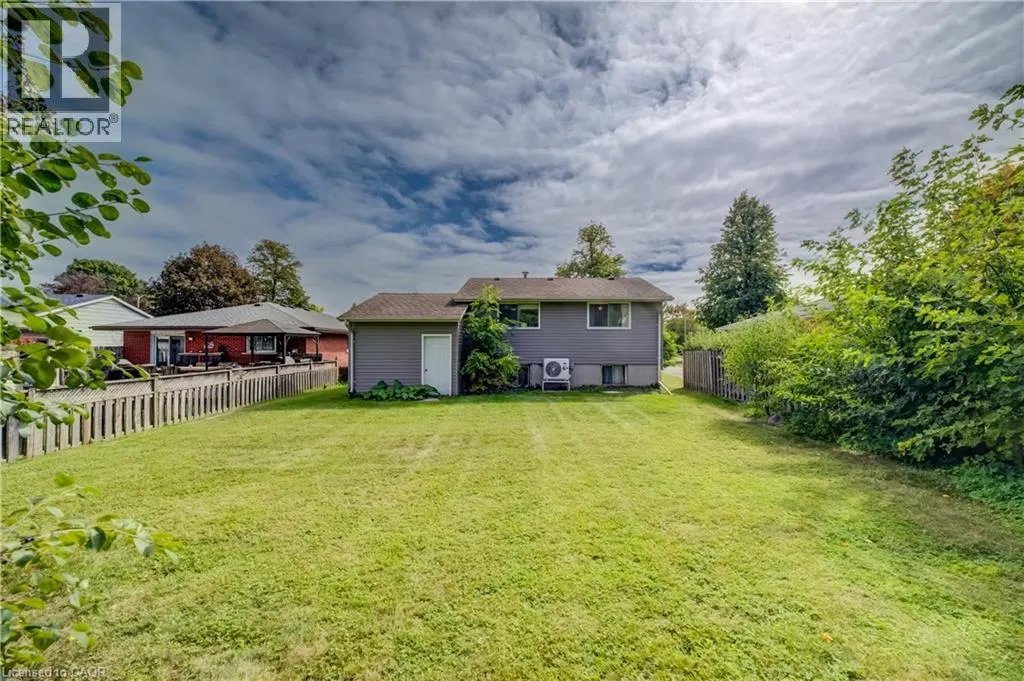 30 KINGSWOOD Drive