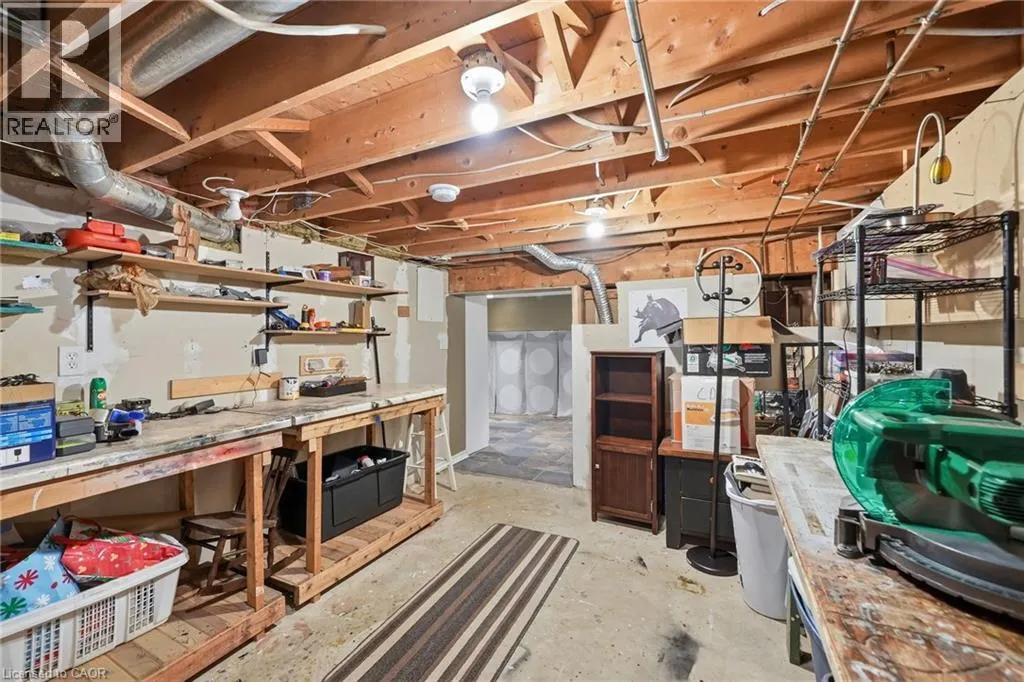 2101 EDINBURGH Drive