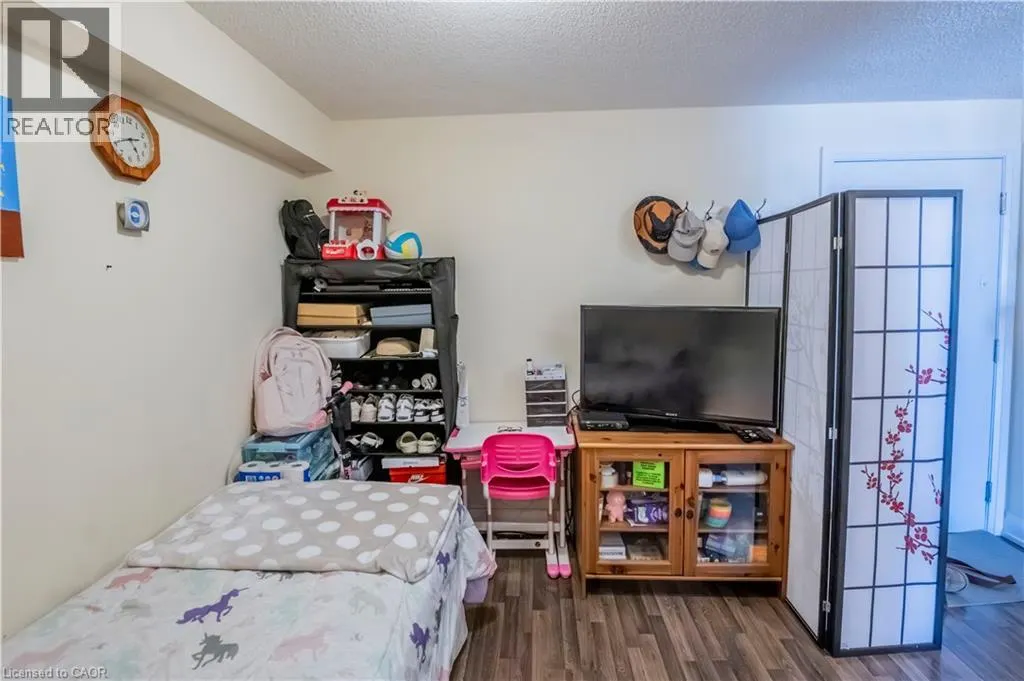 555 WILSON Avenue Unit# E409 #E409