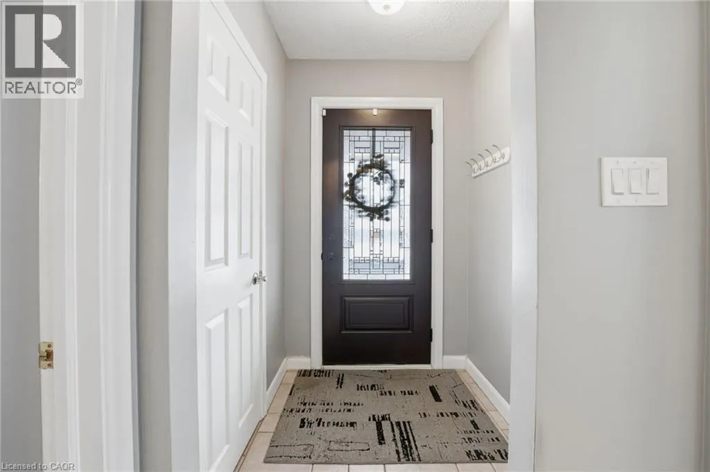 473 MOHAWK Road W