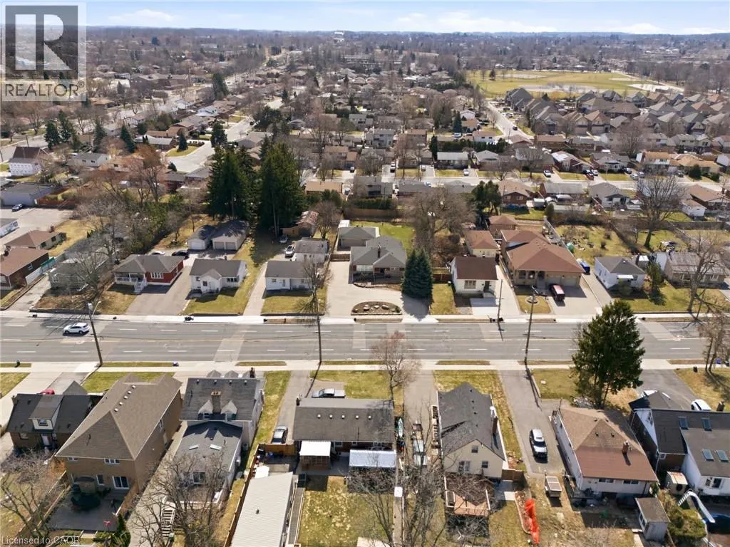 473 MOHAWK Road W