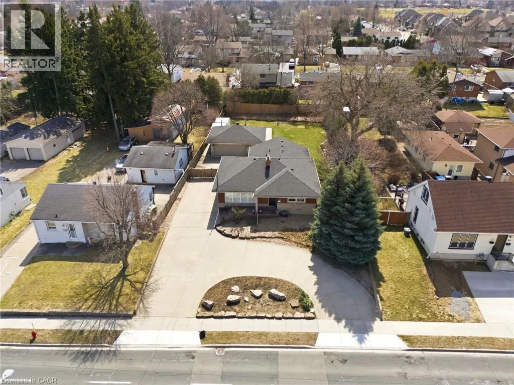 473 MOHAWK Road W
