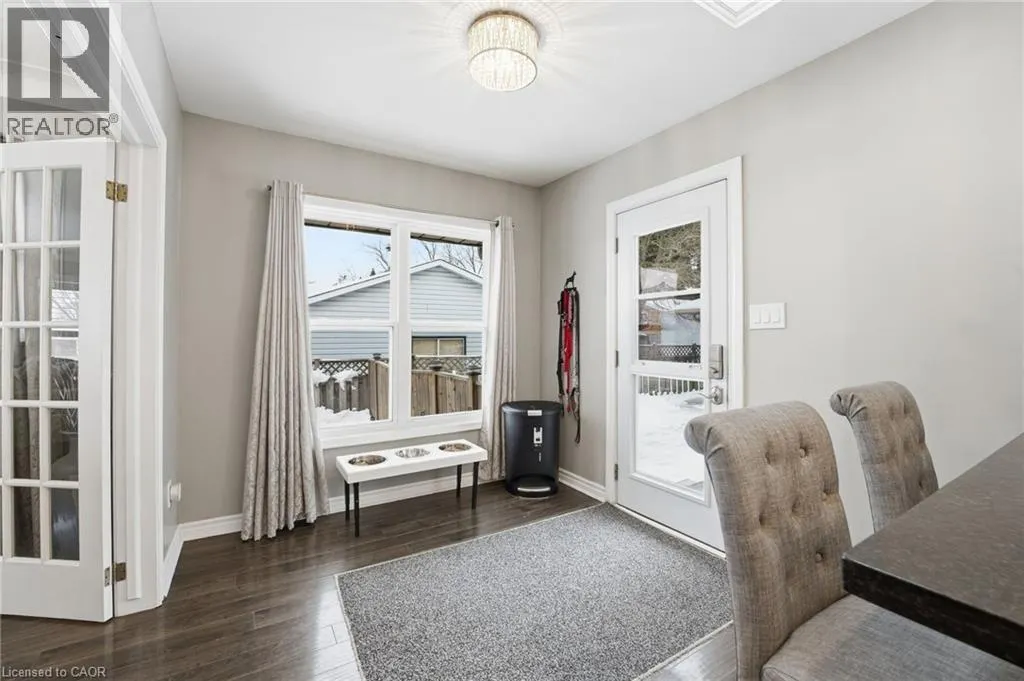 473 MOHAWK Road W