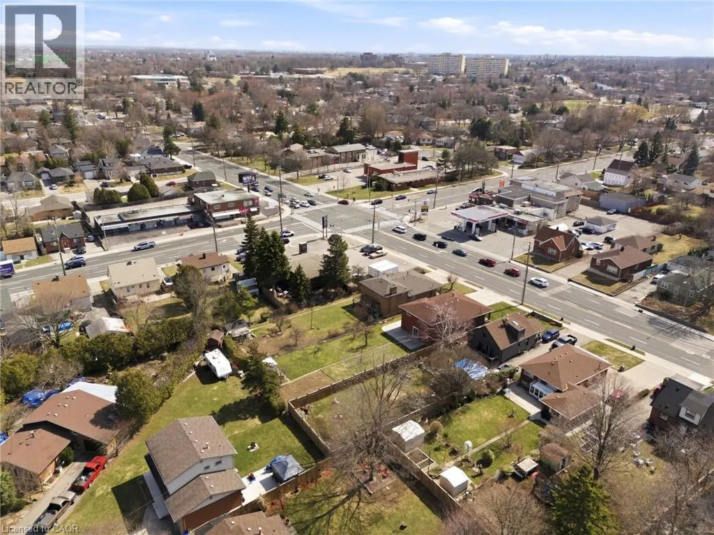 473 MOHAWK Road W
