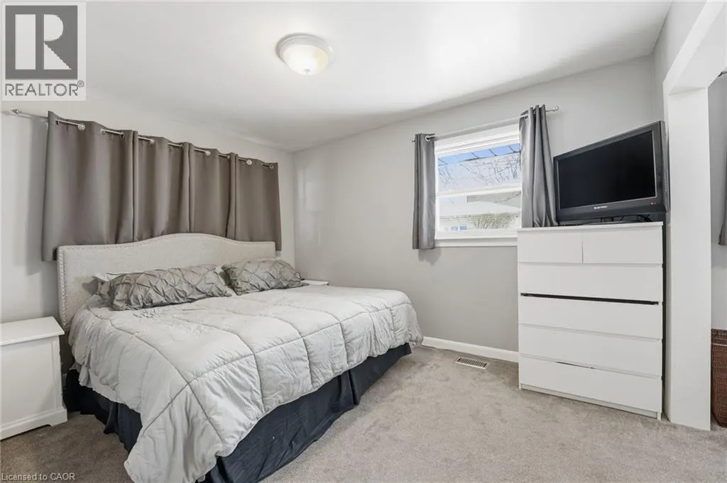 473 MOHAWK Road W
