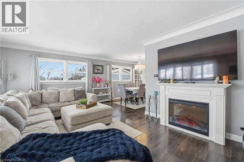 473 MOHAWK Road W