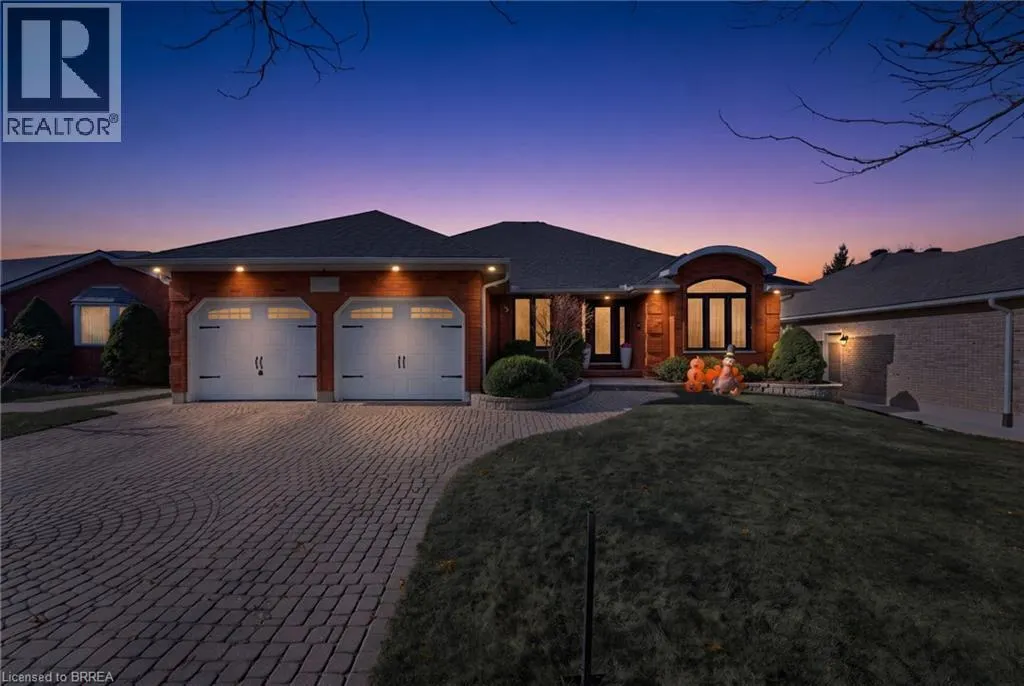 12 MACBRIDE Court