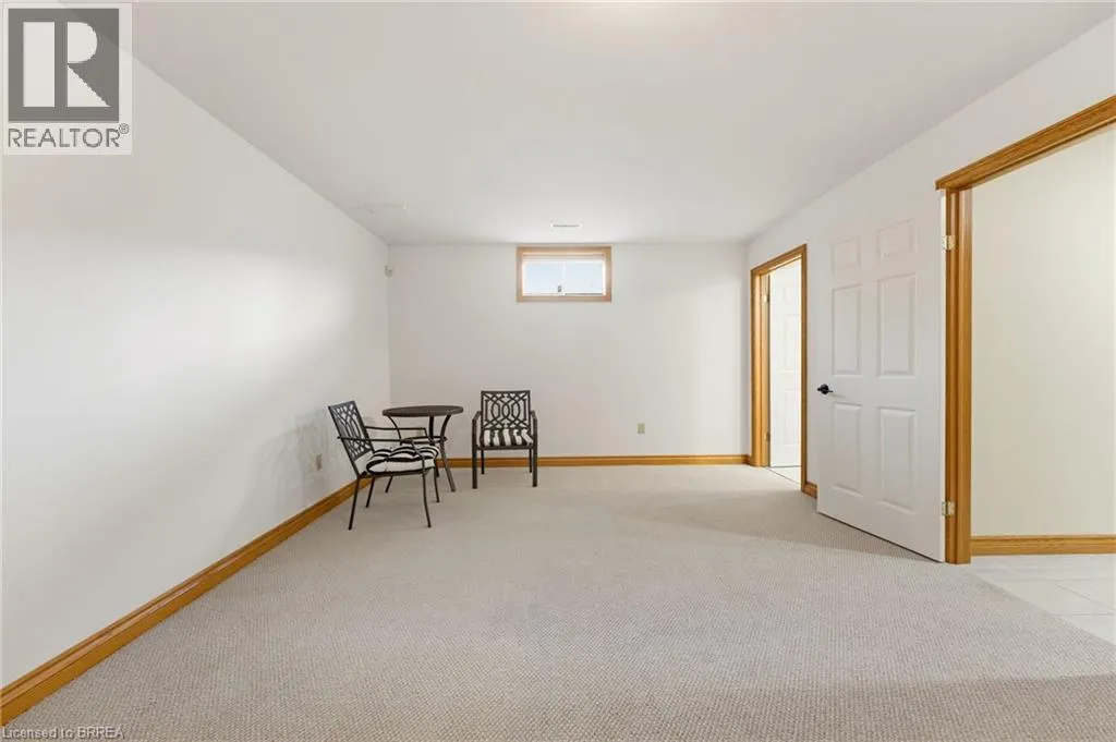 12 MACBRIDE Court
