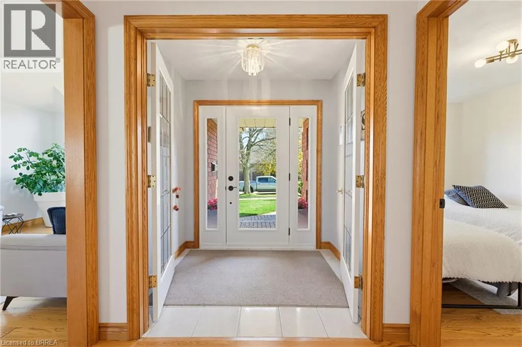 12 MACBRIDE Court