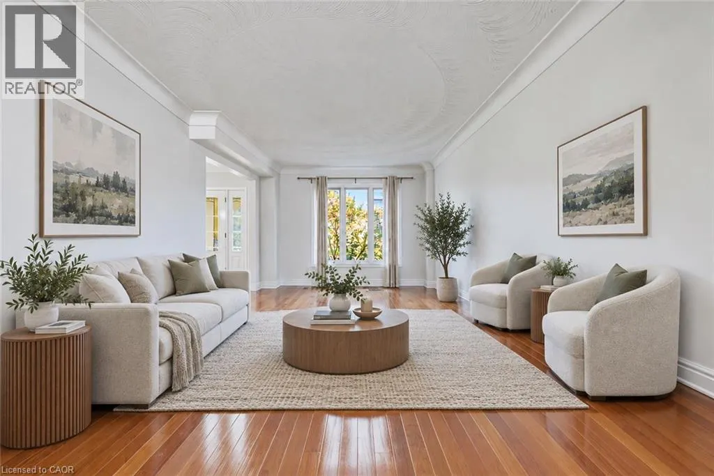 21 MOSS Boulevard