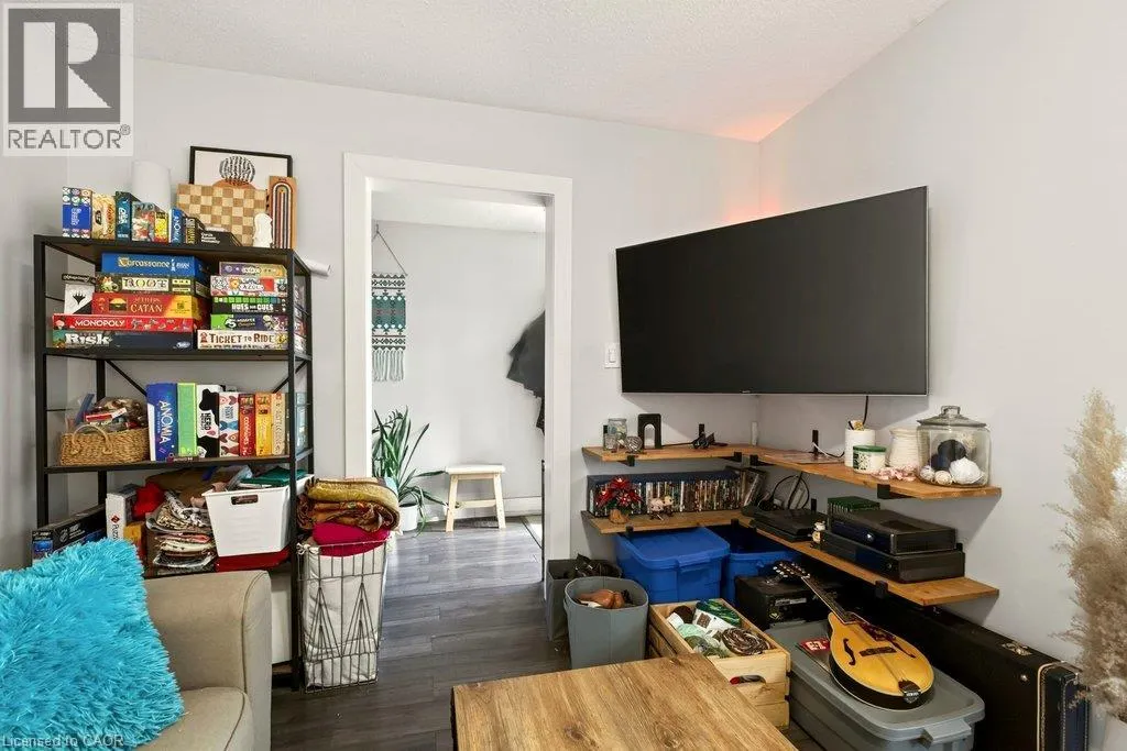 42 SHERMAN Avenue S Unit# MAIN #MAIN