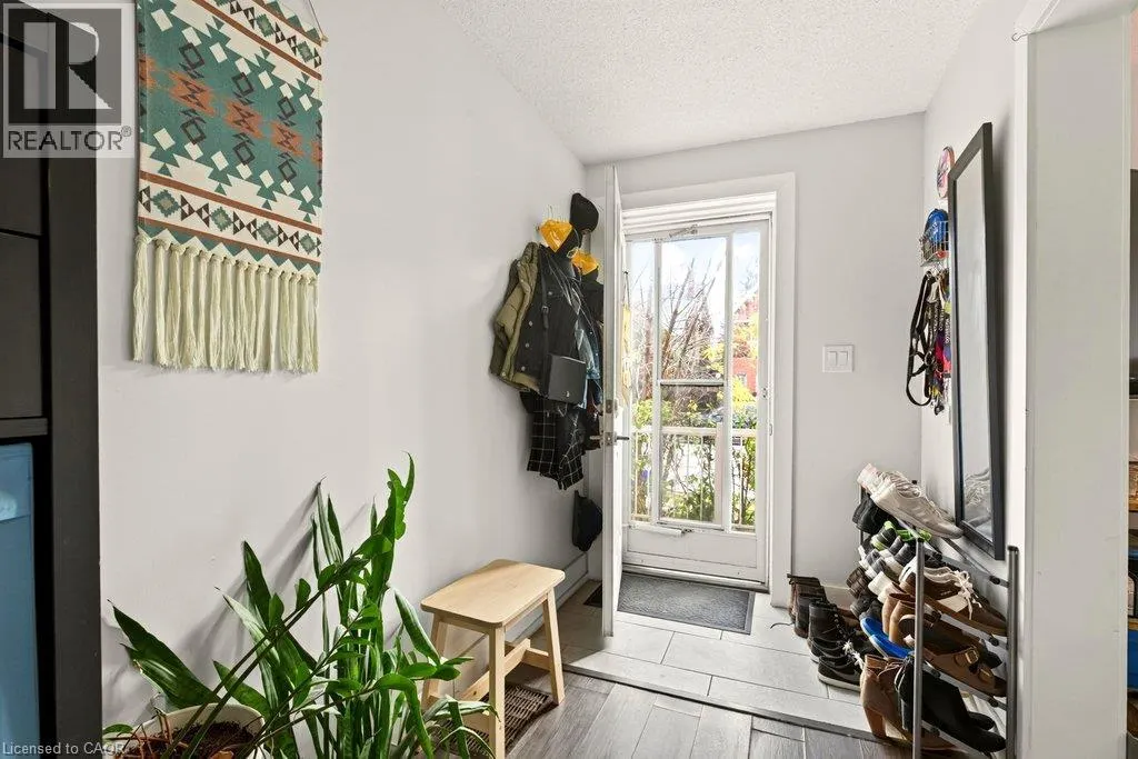 42 SHERMAN Avenue S Unit# MAIN #MAIN
