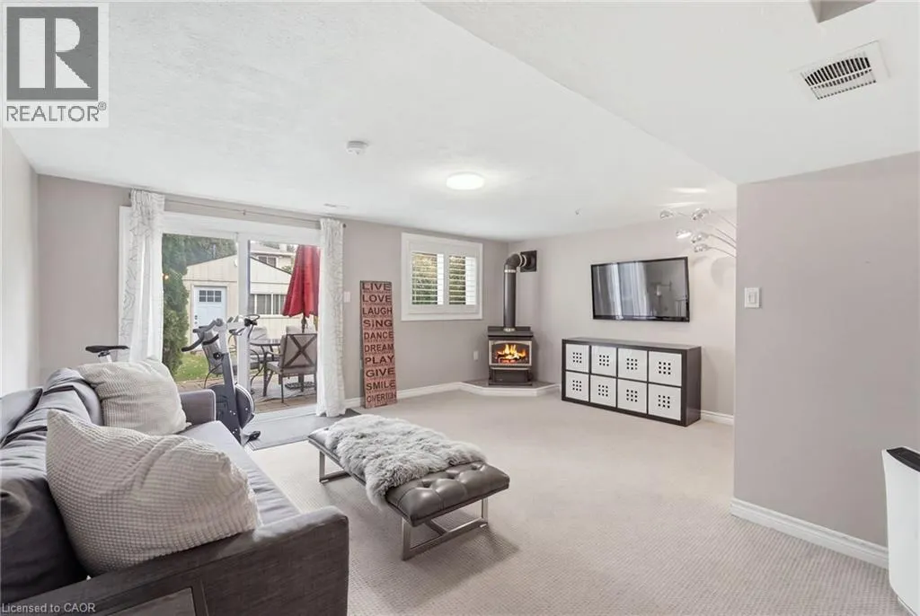 2266 MELISSA Crescent