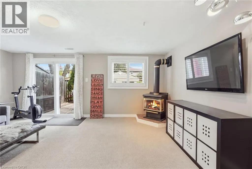 2266 MELISSA Crescent