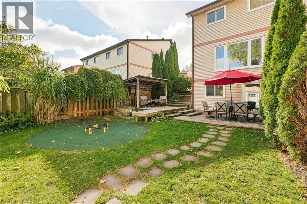 2266 MELISSA Crescent