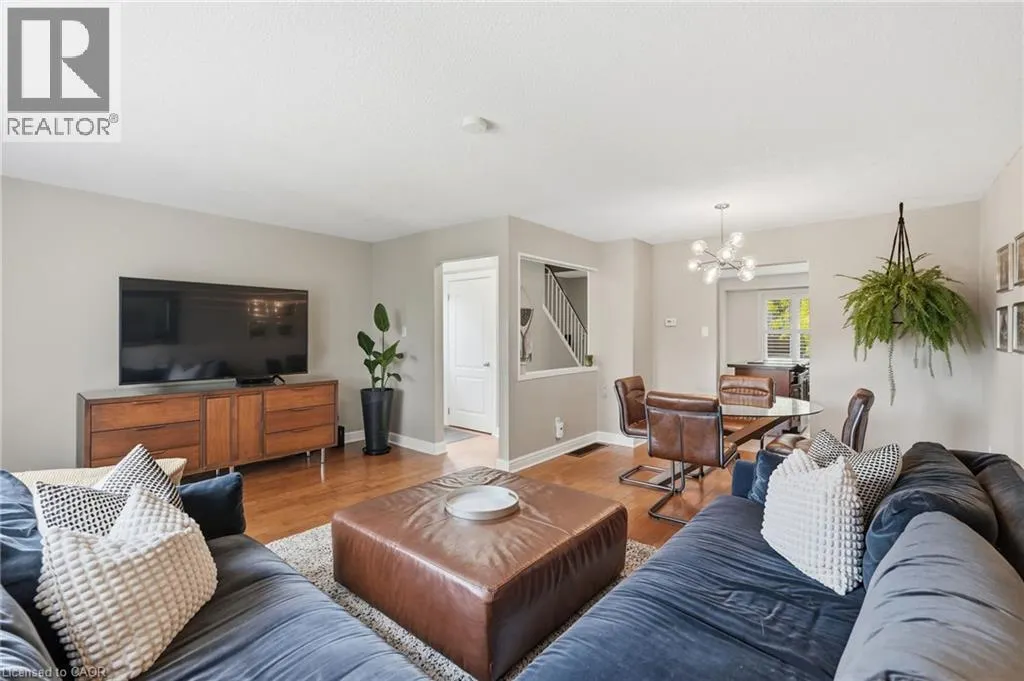 2266 MELISSA Crescent