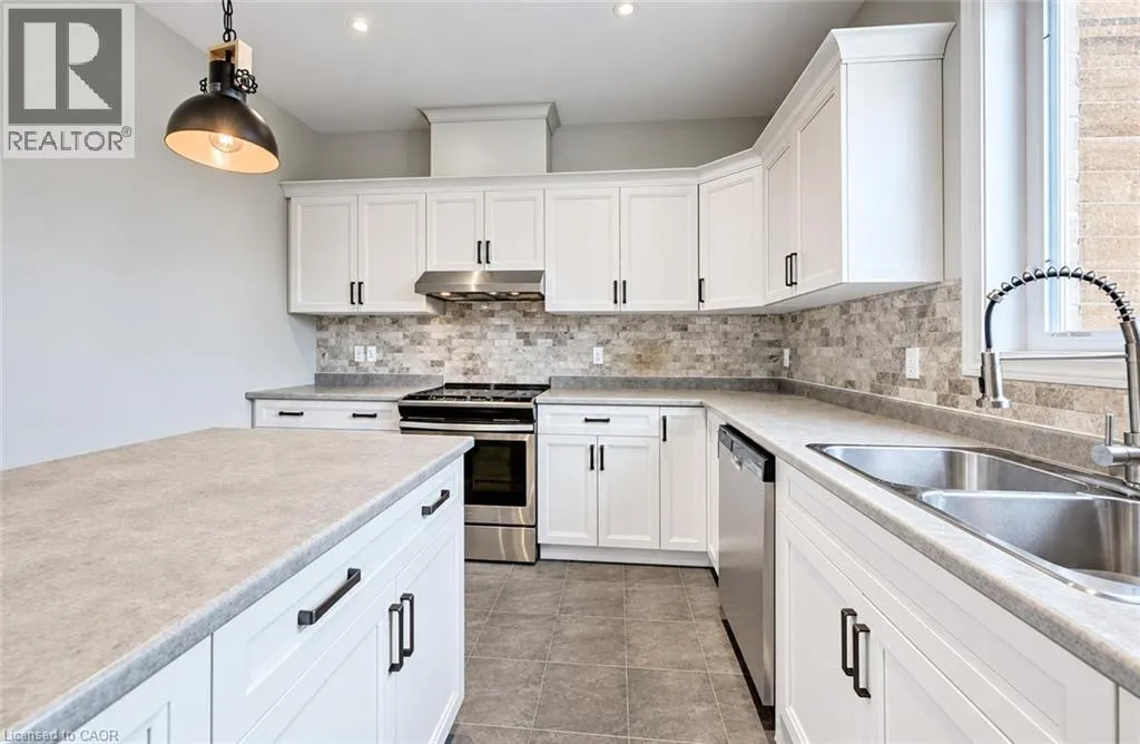 30 BALMORAL Street Unit# 11 #11