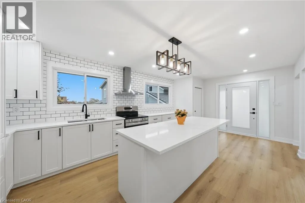 16 ELM Avenue