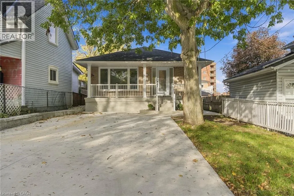 16 ELM Avenue