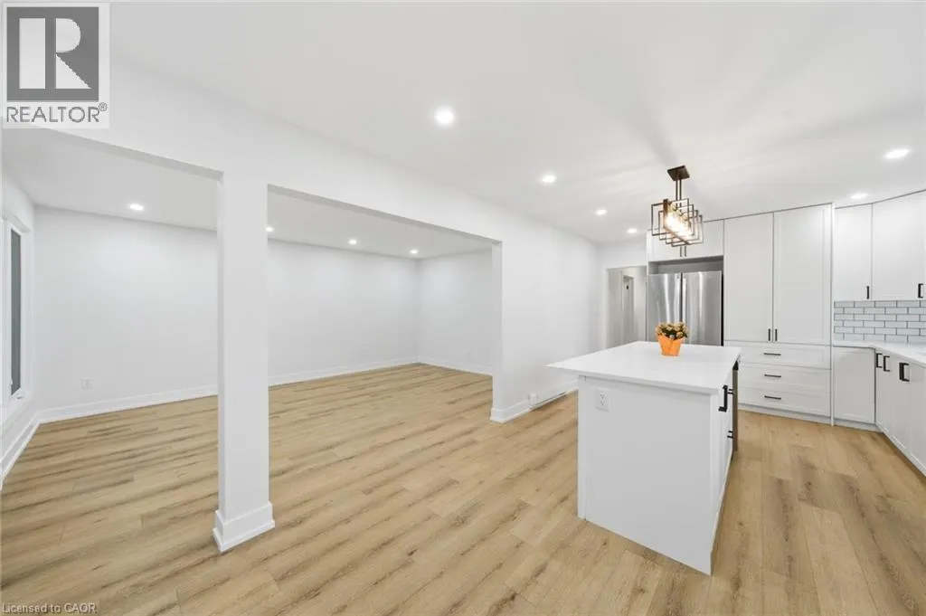 16 ELM Avenue